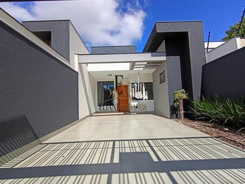 Casa à venda em Marialva, com 3 quartos sendo 1 suíte, 1 banheiro, churrasqueira, lavanderia