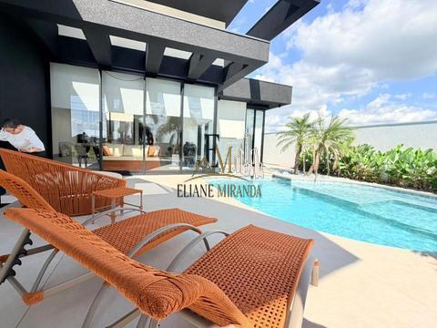 Casa de alto padrão à venda em Porto Rico, com 5 suítes, 6 banheiros, Home theather, adega, piscina, área gourmet, mobiliado, pé direito alto